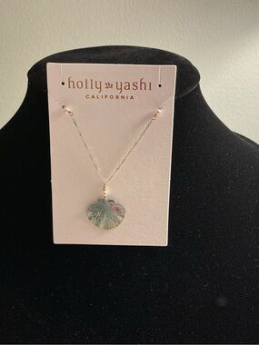 NWT! Holly Yashi “Shelby” pendant necklace